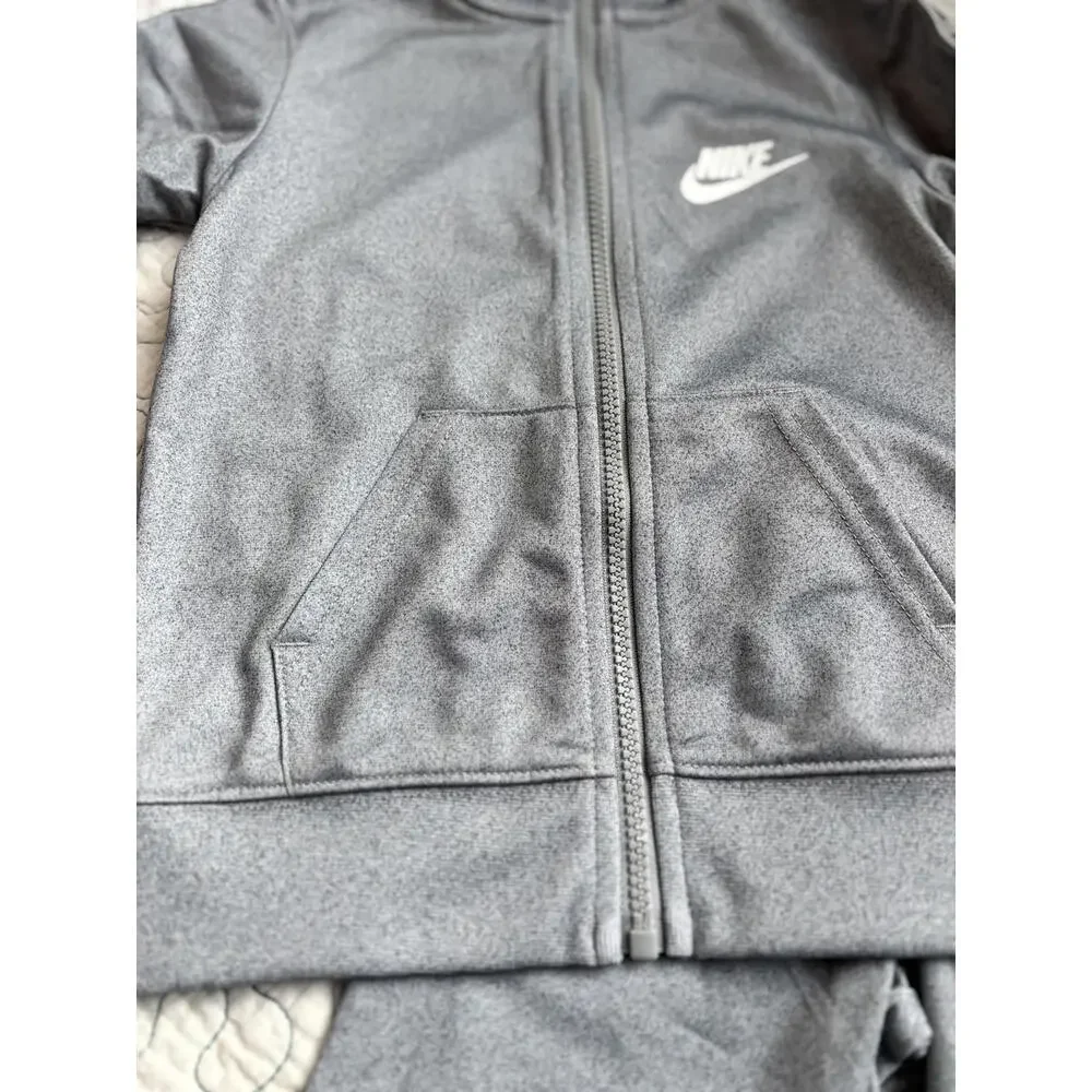 Nike this piece